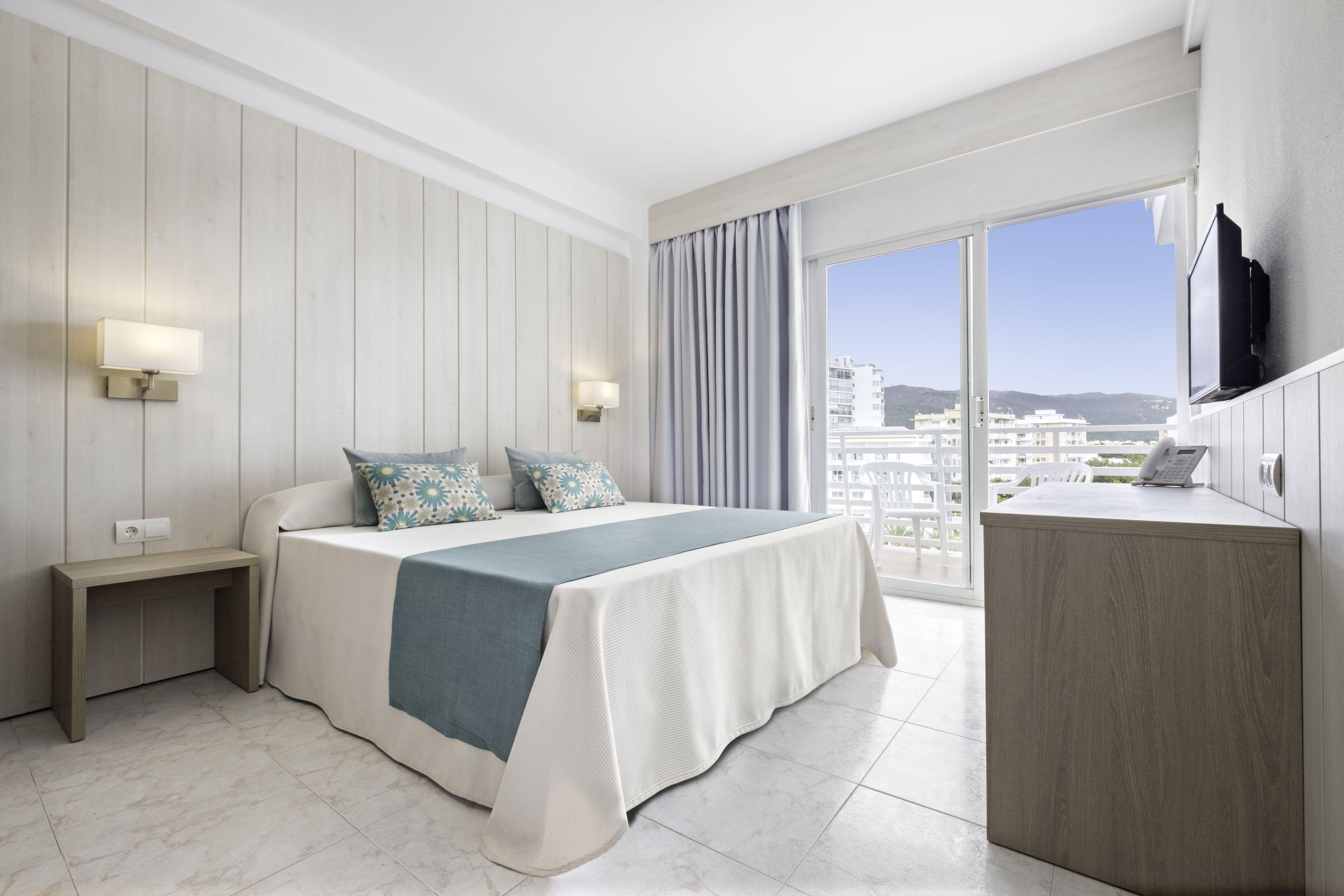 Azuline Hotel Palmanova Garden Bagian luar foto