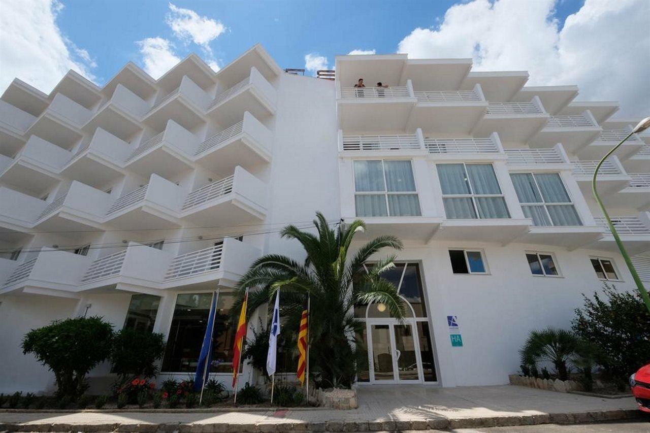 Azuline Hotel Palmanova Garden Bagian luar foto